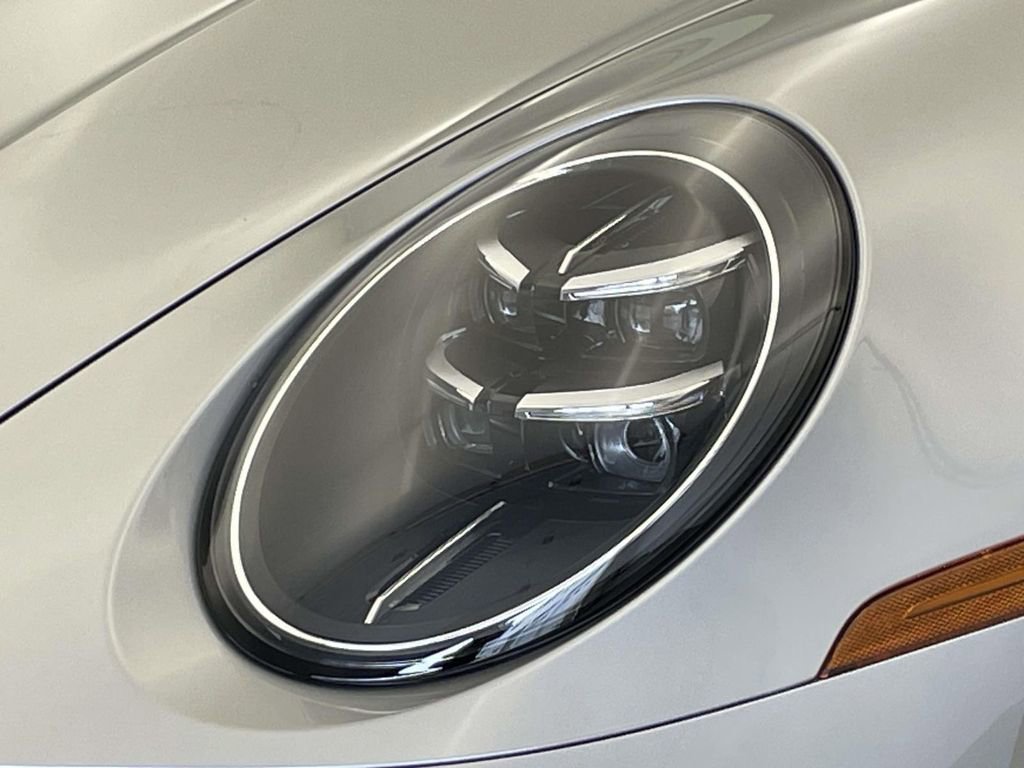 Used 2026 Porsche 911 Carrera image 15