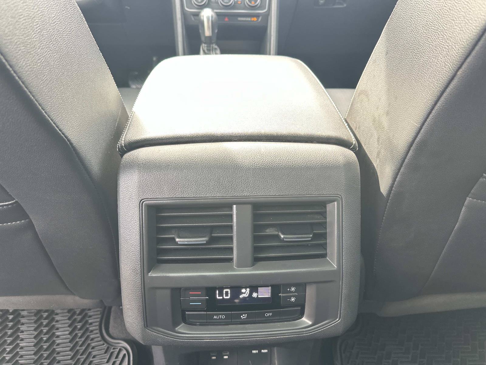 Used 2021 Volkswagen Atlas SE w/ Panoramic Sunroof Package AWD/4WD image 14