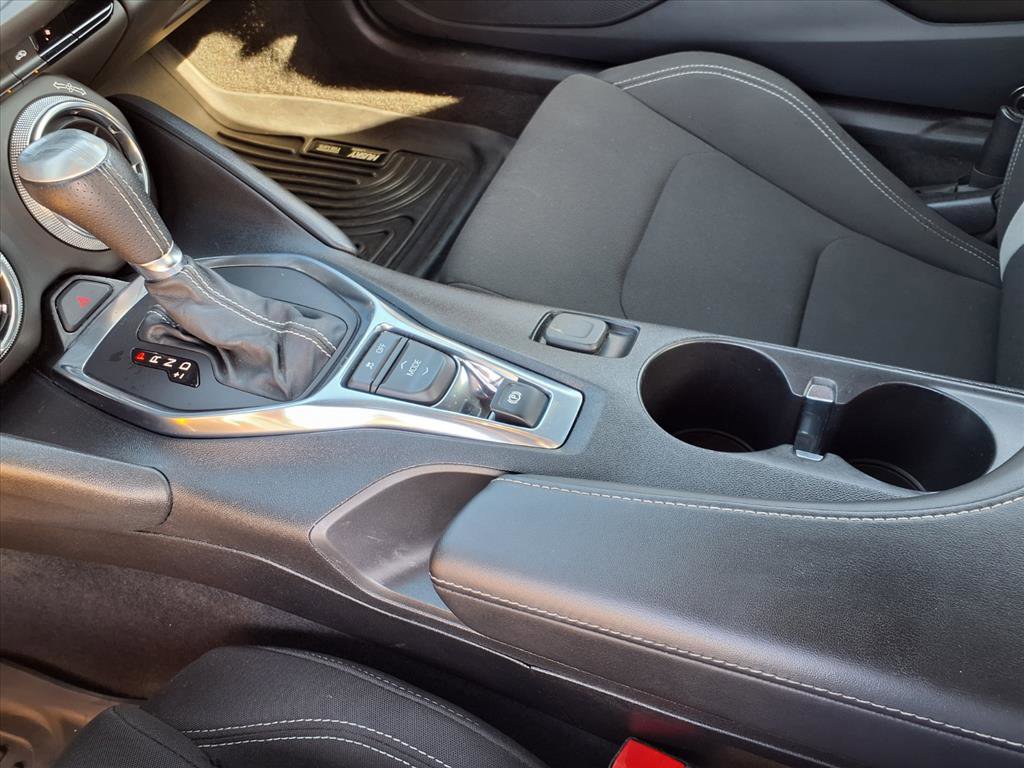 Used 2018 Chevrolet Camaro SS image 11