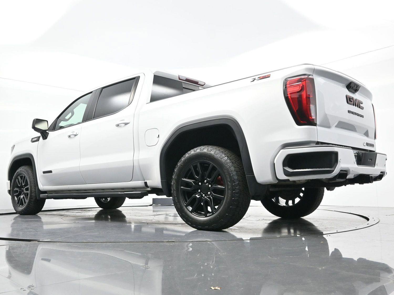 Used 2023 GMC Sierra 1500 Elevation w/ Elevation Premium Package image 48