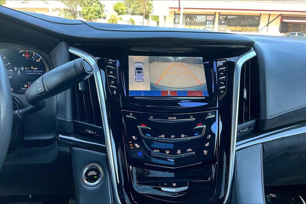 Used 2020 Cadillac Escalade Platinum AWD/4WD image 15