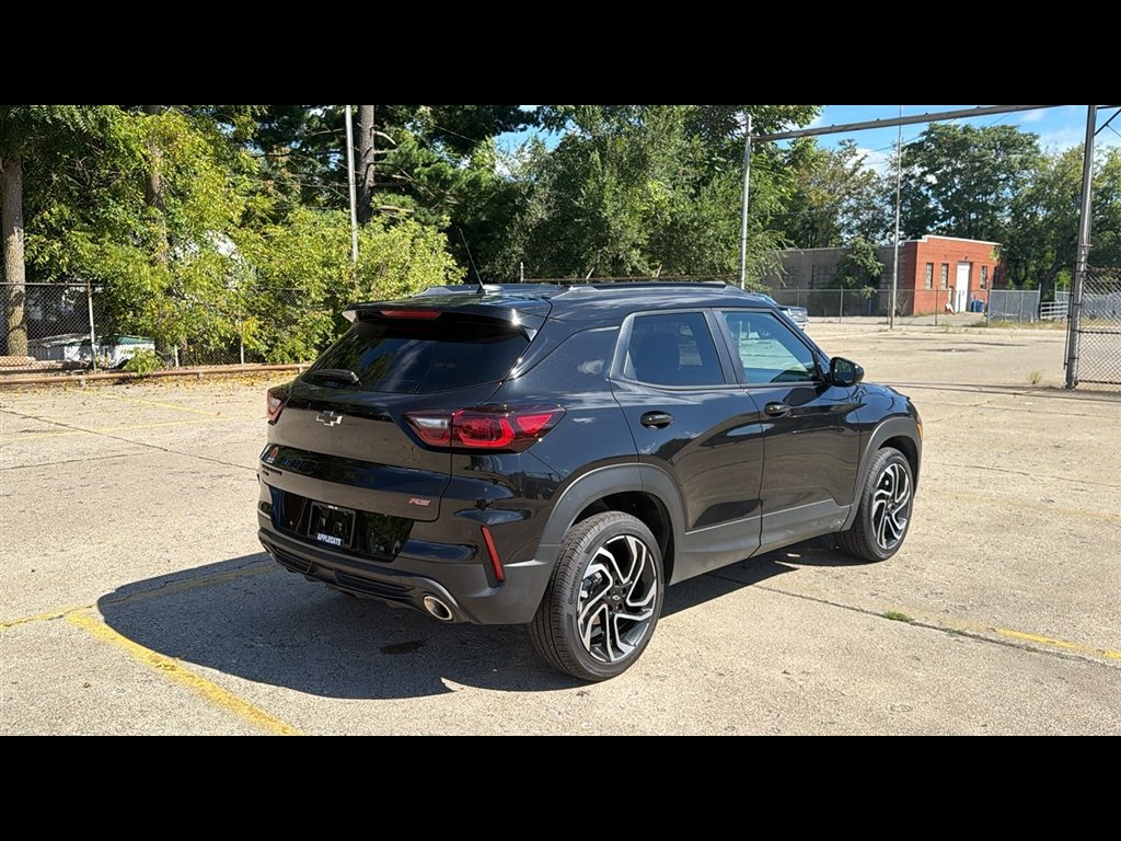 Used 2026 Chevrolet TrailBlazer RS w/ Convenience Package AWD/4WD image 5