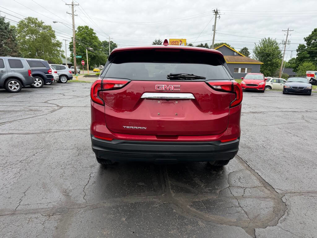 Used 2018 GMC Terrain SLE FWD image 9