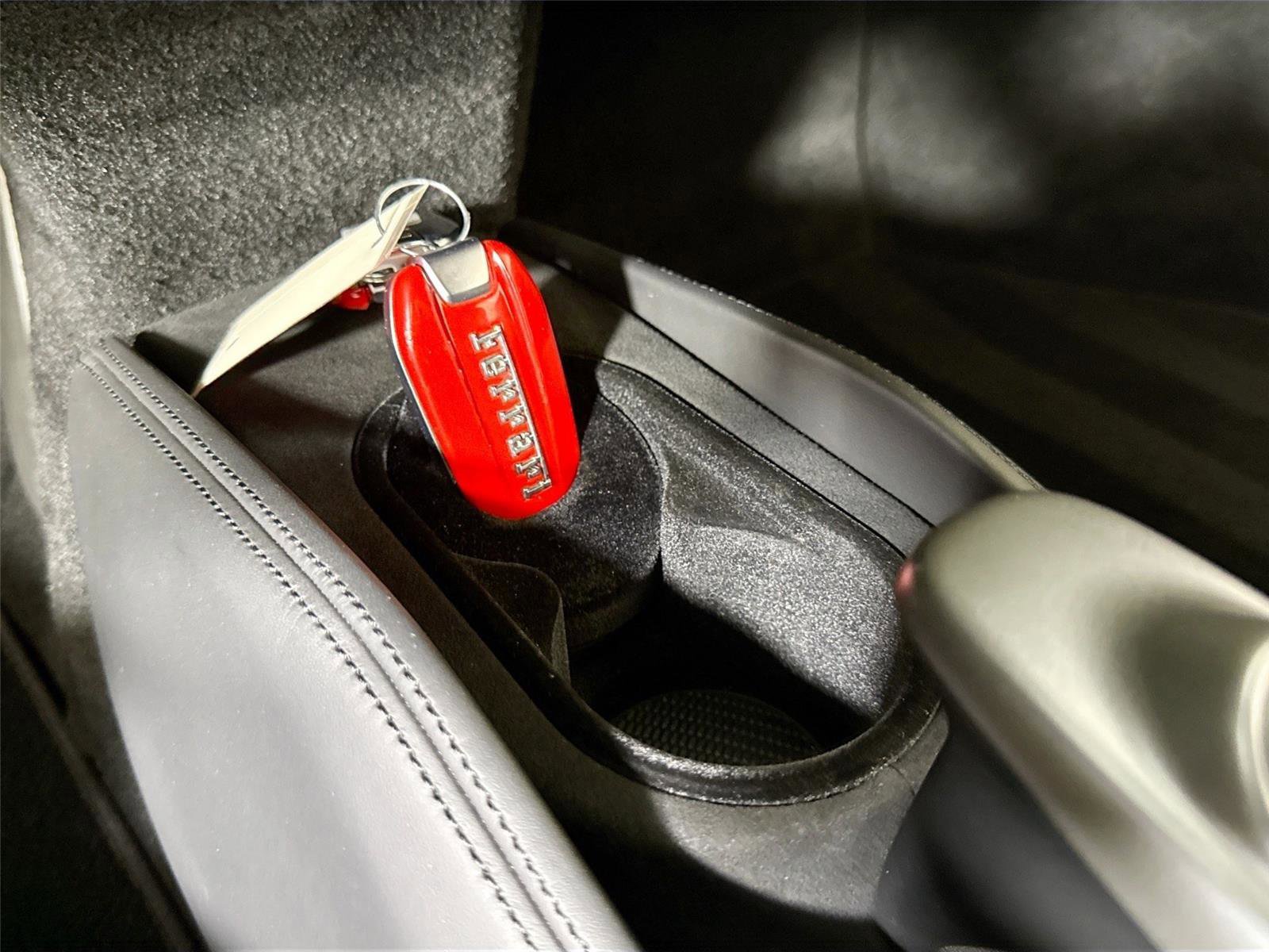 Used 2020 Ferrari F8 Tributo image 21