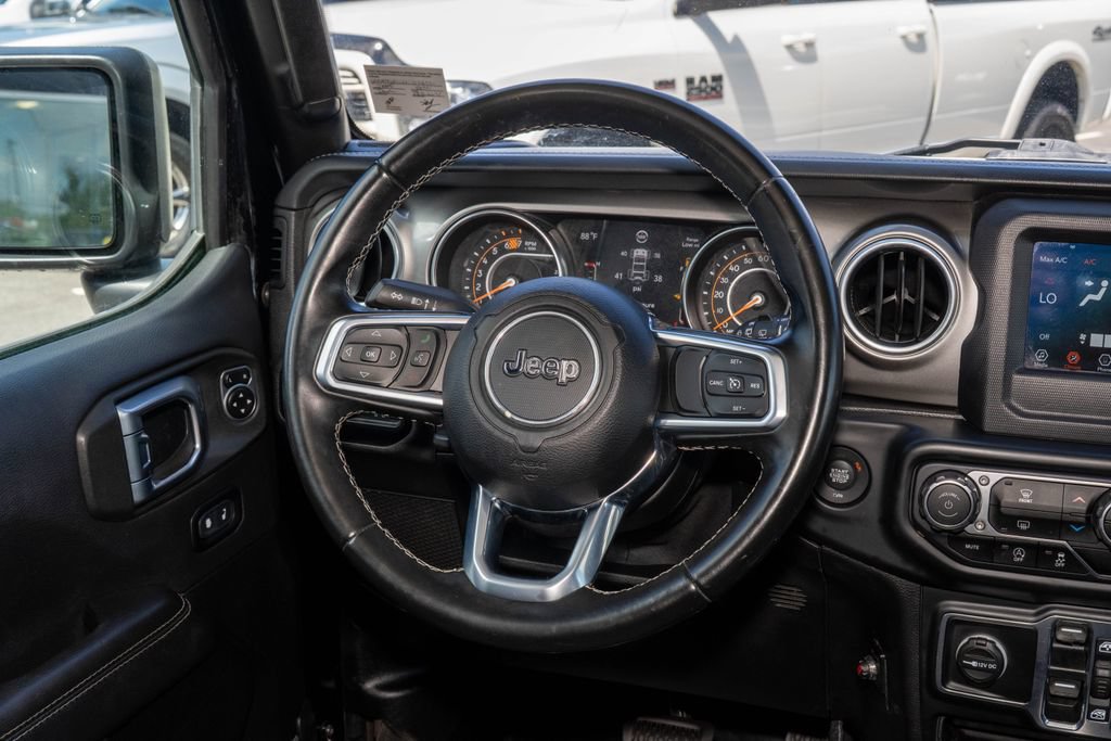 Used 2020 Jeep Wrangler Unlimited Sahara AWD/4WD image 19