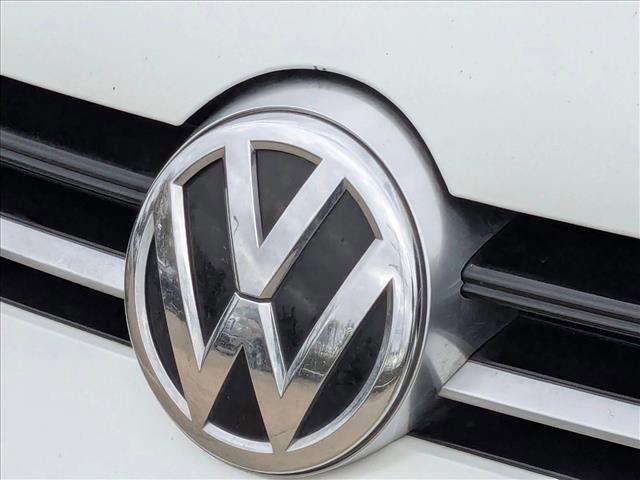 Used 2017 Volkswagen Golf 4-Door image 9