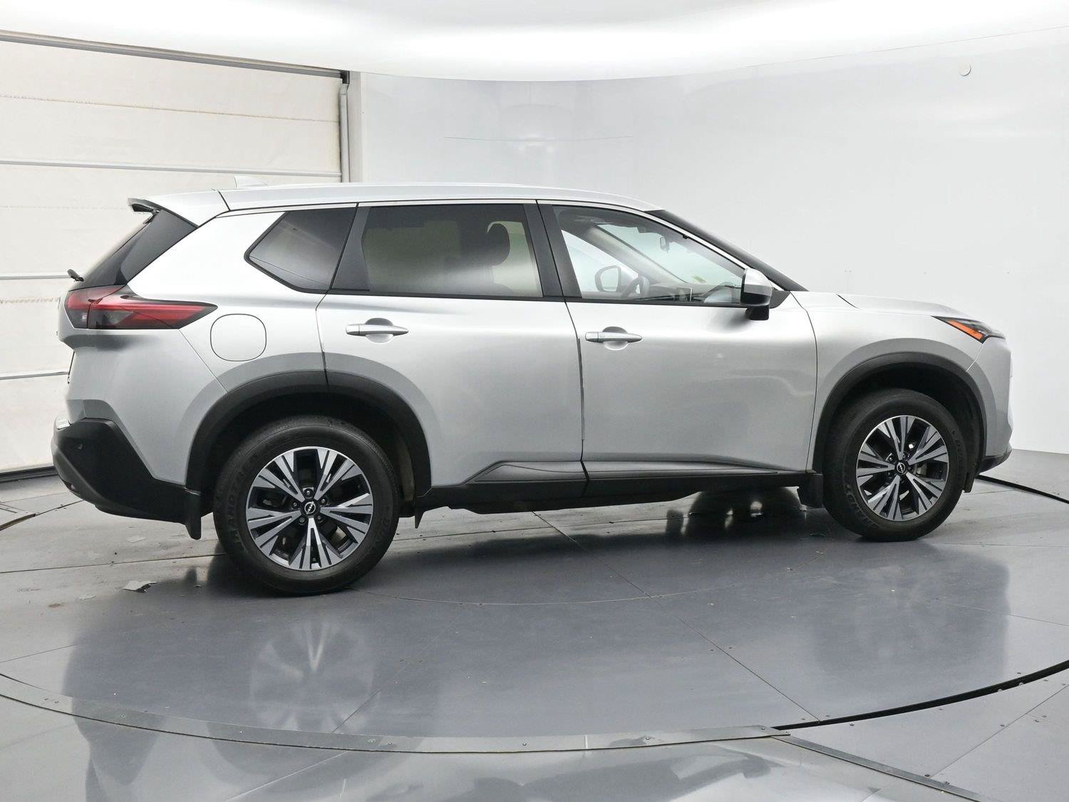 Used 2023 Nissan Rogue SV AWD/4WD image 27