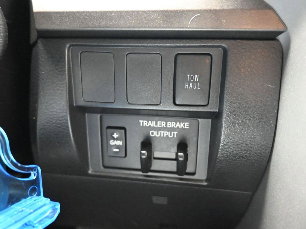 Used 2020 Toyota Tundra SR5 w/ SR5 Upgrade Package image 24