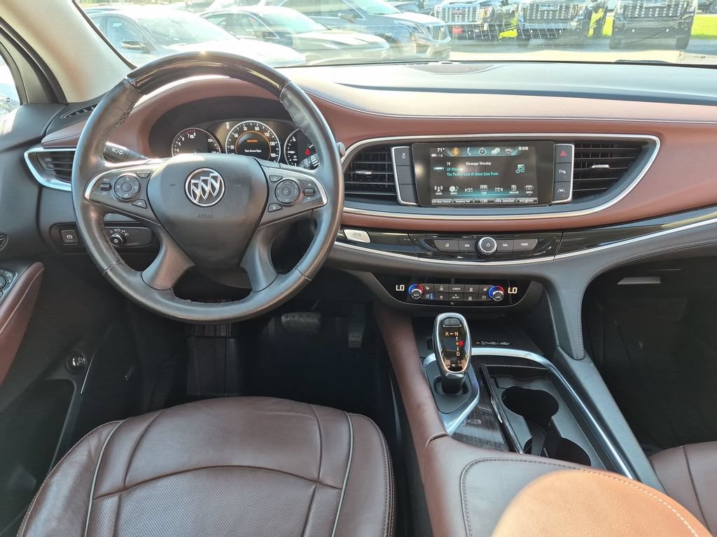 Used 2019 Buick Enclave Avenir FWD image 29
