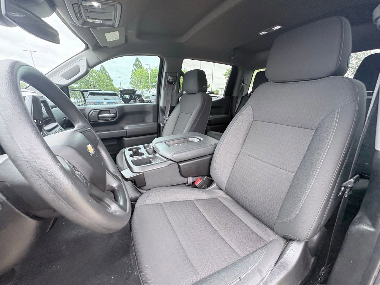 Used 2025 Chevrolet Silverado 1500 Custom w/ Turbomax Blackout Package RWD image 6