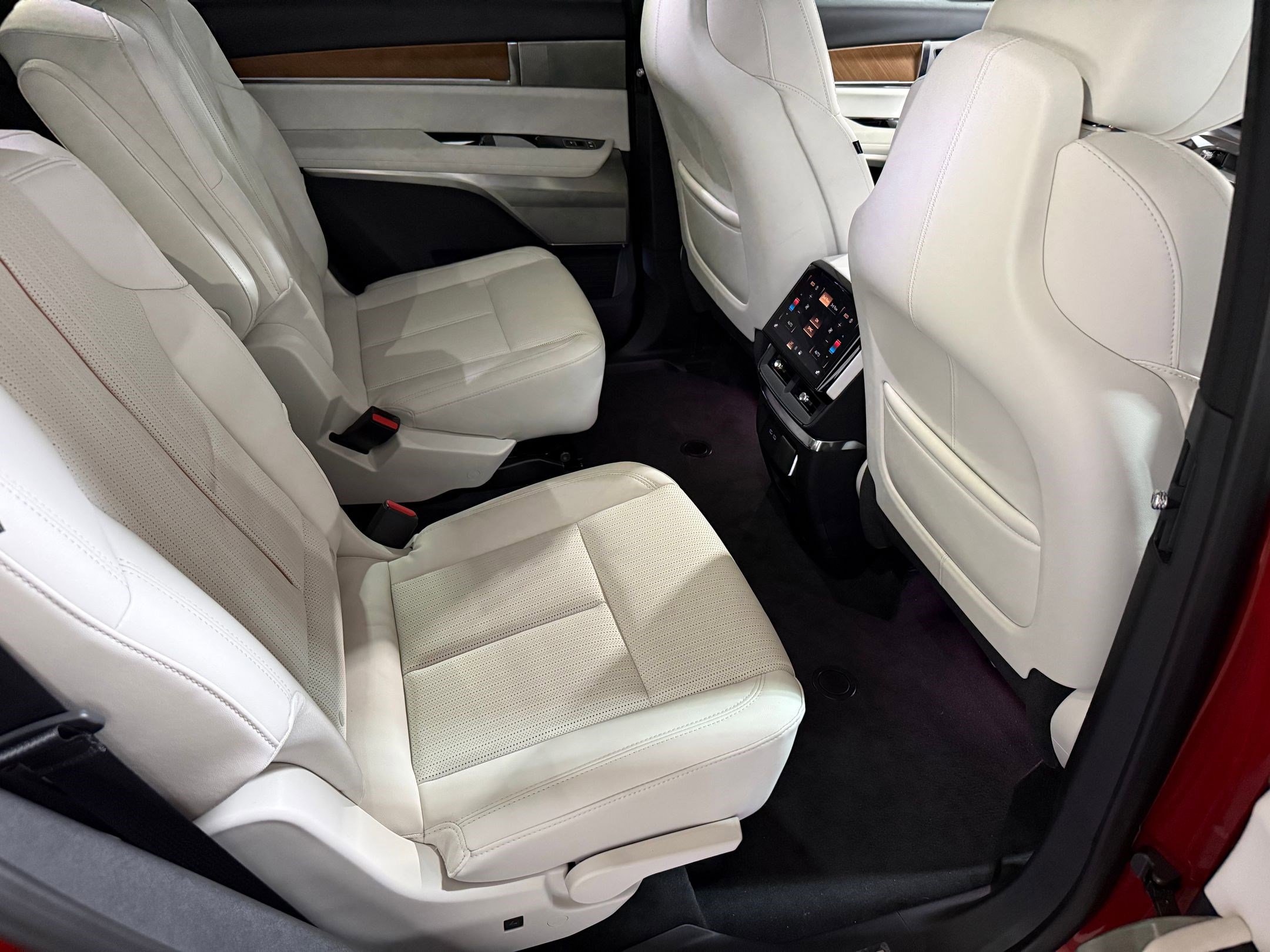 New 2026 Cadillac Vistiq Sport image 48