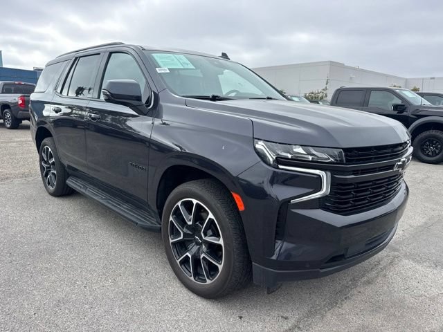 Used 2024 Chevrolet Tahoe RST w/ Sport Performance Package AWD/4WD image 3