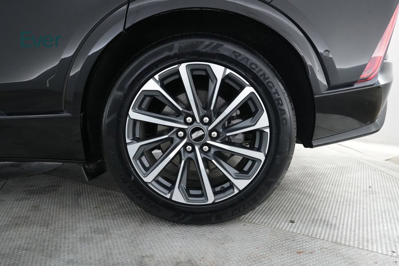 Used 2024 Cadillac Lyriq Sport AWD/4WD image 9
