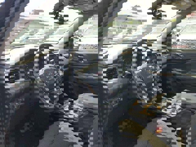 Used 2023 GMC Acadia SLE w/ Driver Convenience Package image 15