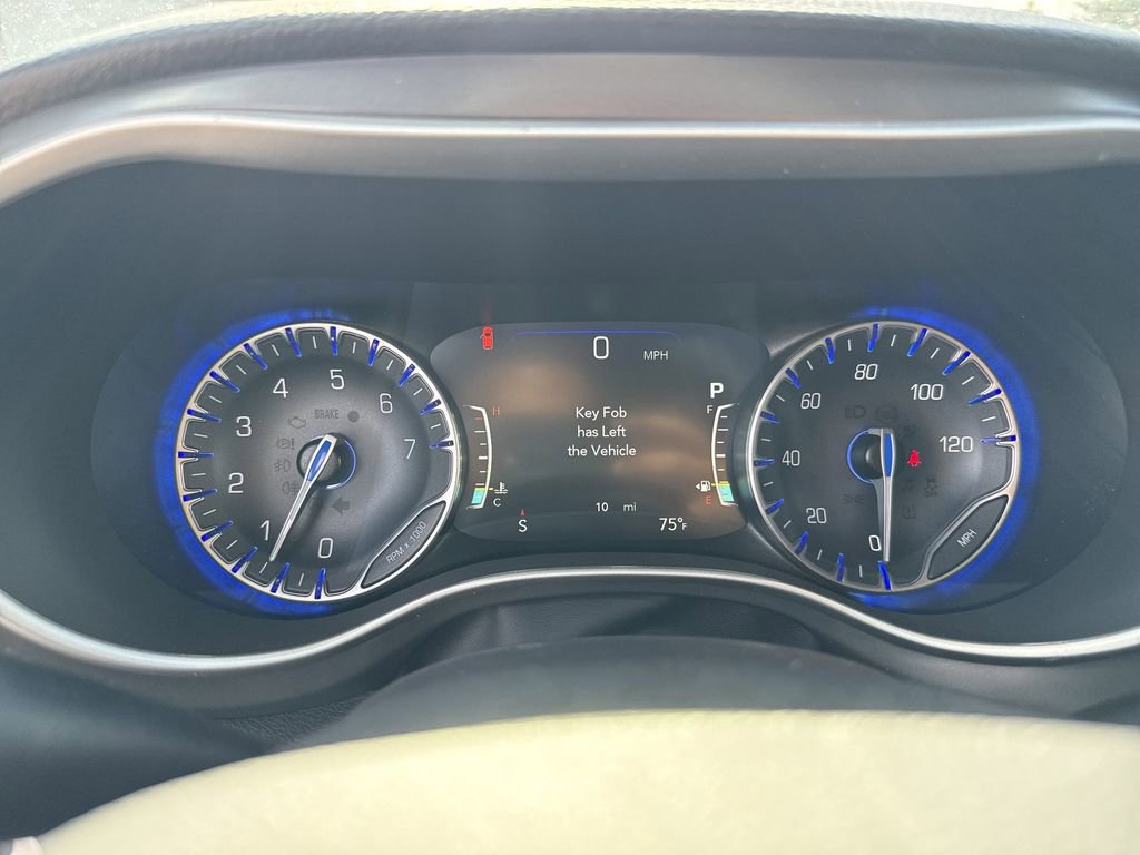 New 2026 Chrysler Pacifica Select image 24