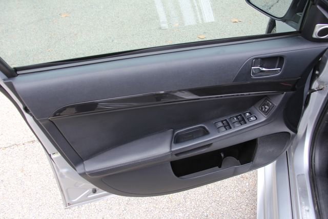 Used 2011 Mitsubishi Lancer Evolution MR image 11