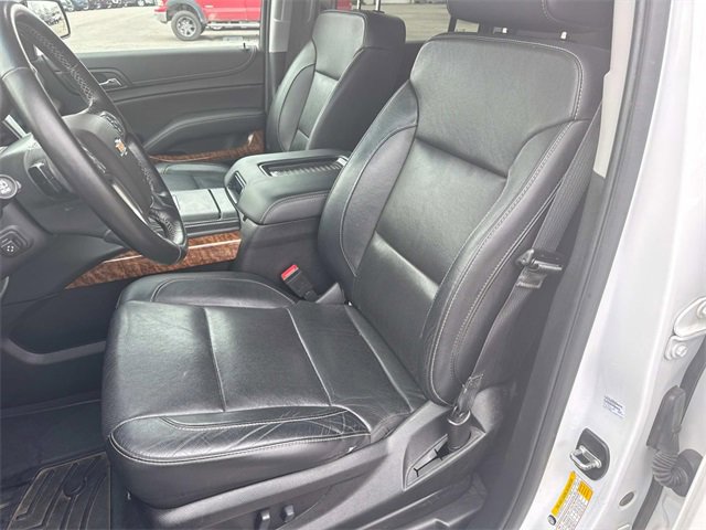 Used 2019 Chevrolet Suburban Premier image 36