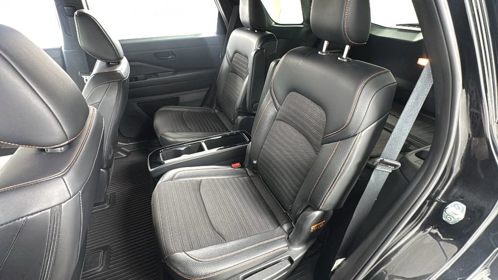 Used 2024 Nissan Pathfinder Rock Creek image 12