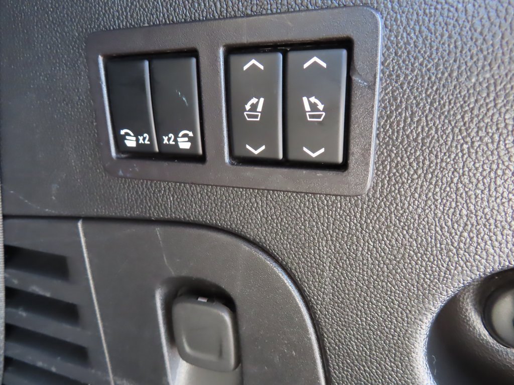 Certified 2018 GMC Yukon Denali w/ Denali Ultimate Package image 24