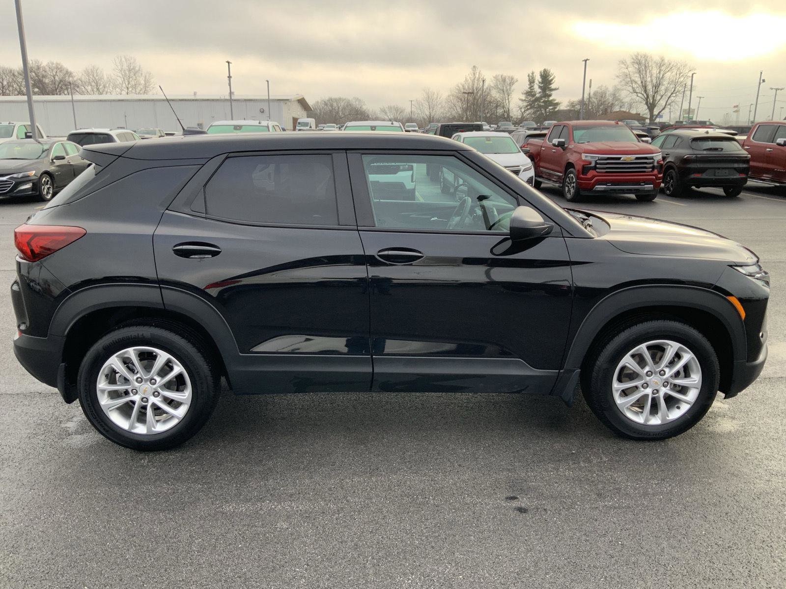 Used 2024 Chevrolet TrailBlazer LS w/ LS Convenience Package image 11