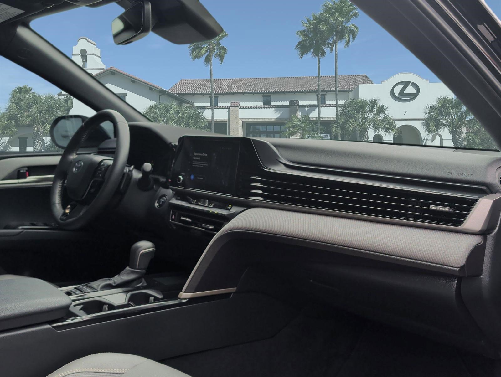Used 2025 Toyota Camry SE w/ Convenience Package FWD image 27