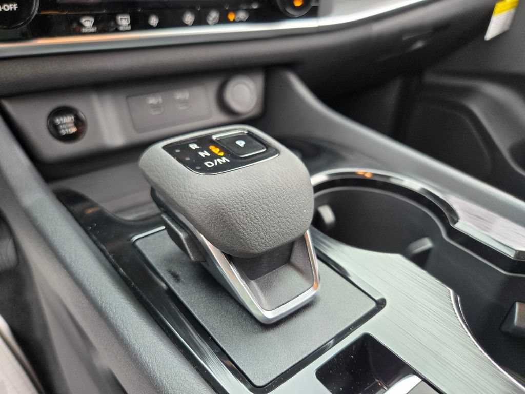 New 2026 Nissan Rogue SV AWD/4WD image 9