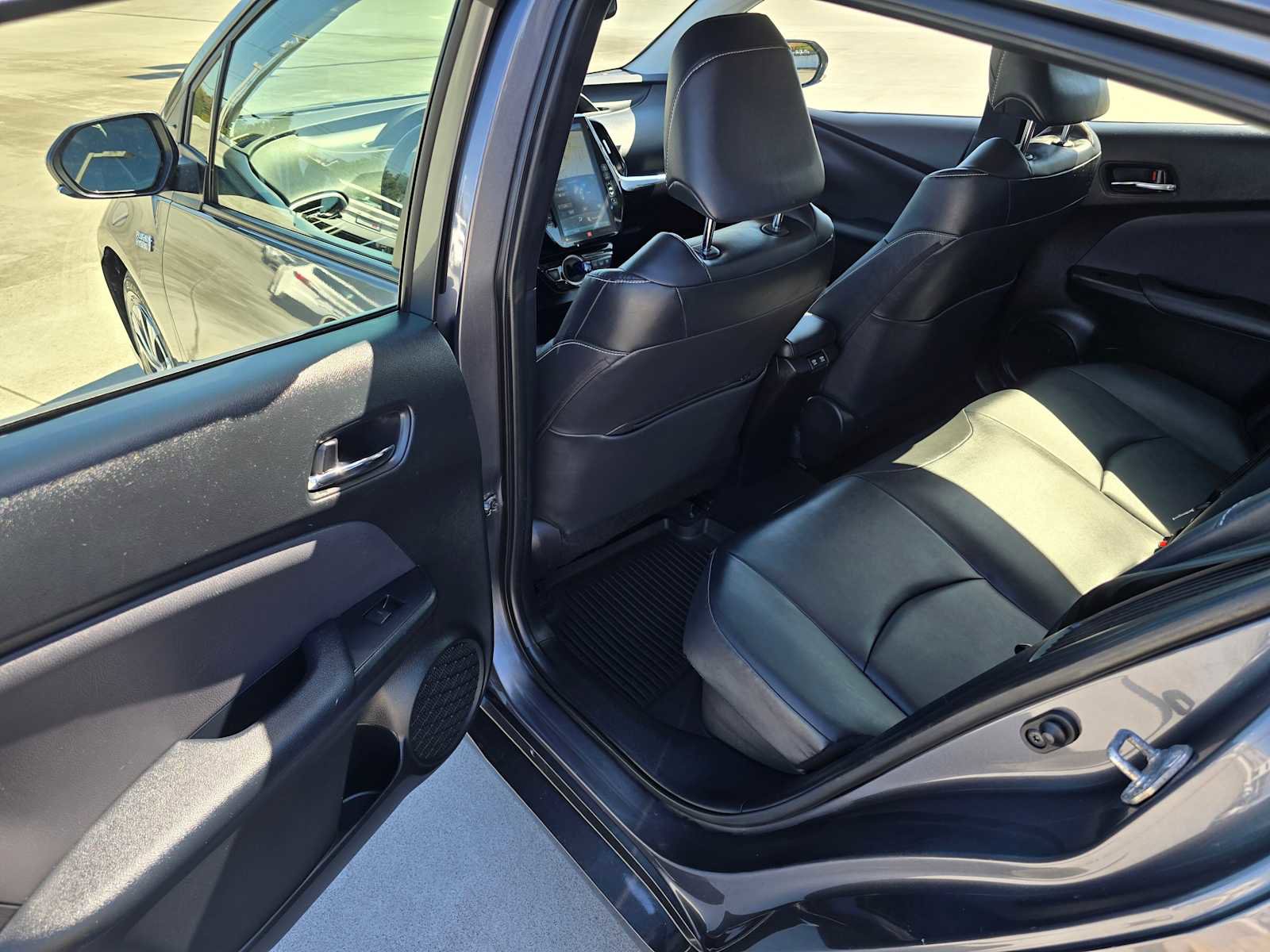 Certified 2022 Toyota Prius Prime Limited image 15