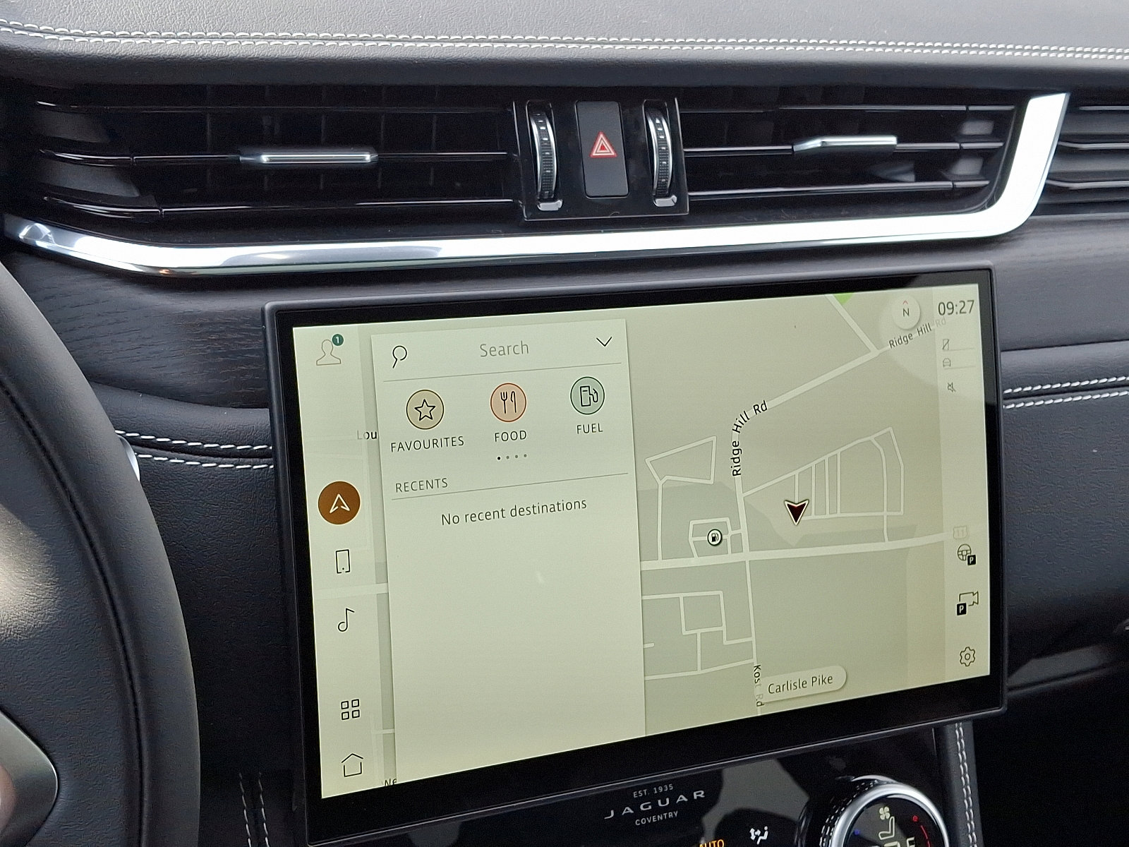 New 2025 Jaguar F-PACE R-Dynamic S image 15