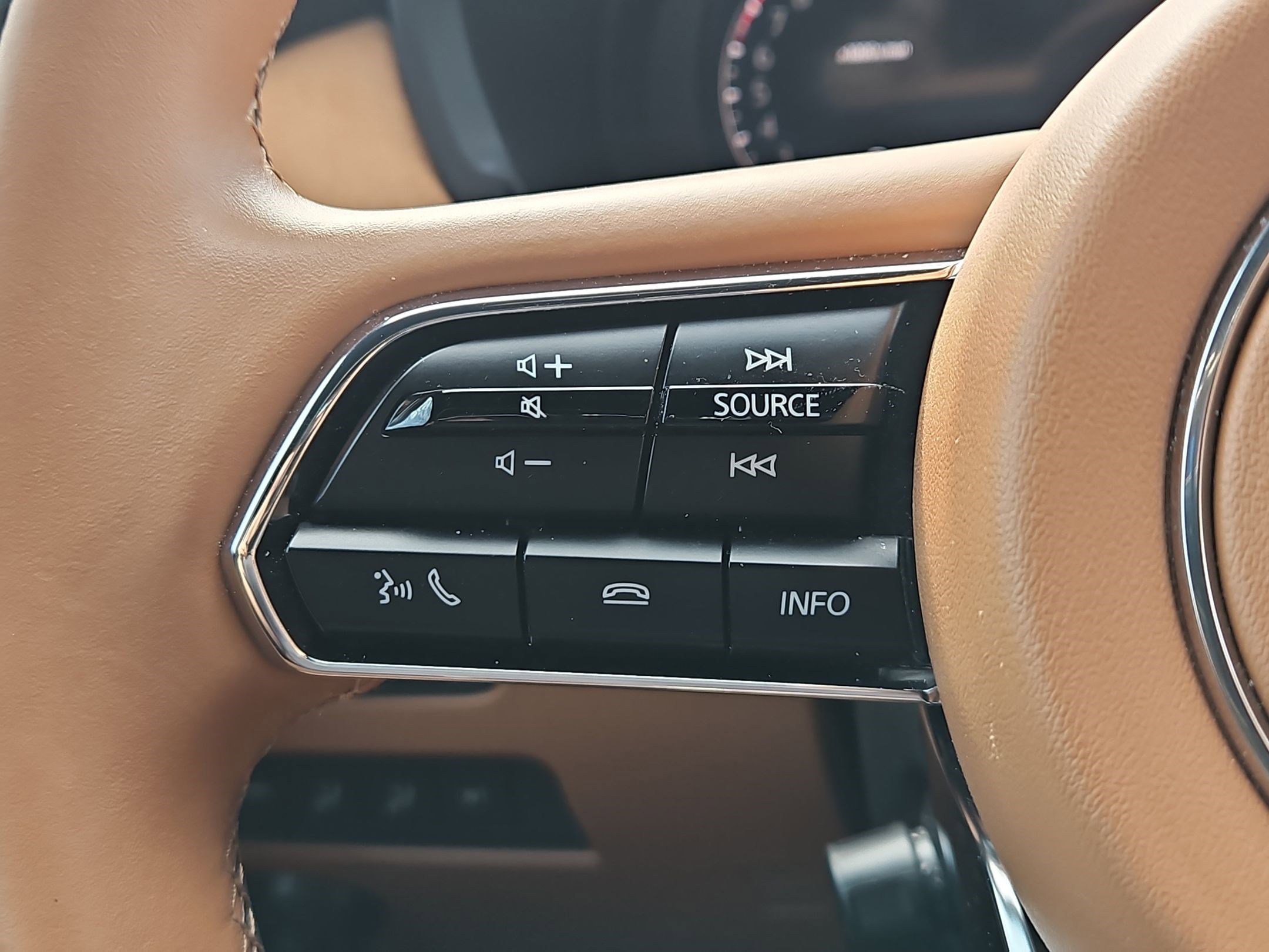 Certified 2025 MAZDA CX-90 3.3 Turbo S w/ Premium Plus AWD/4WD image 16