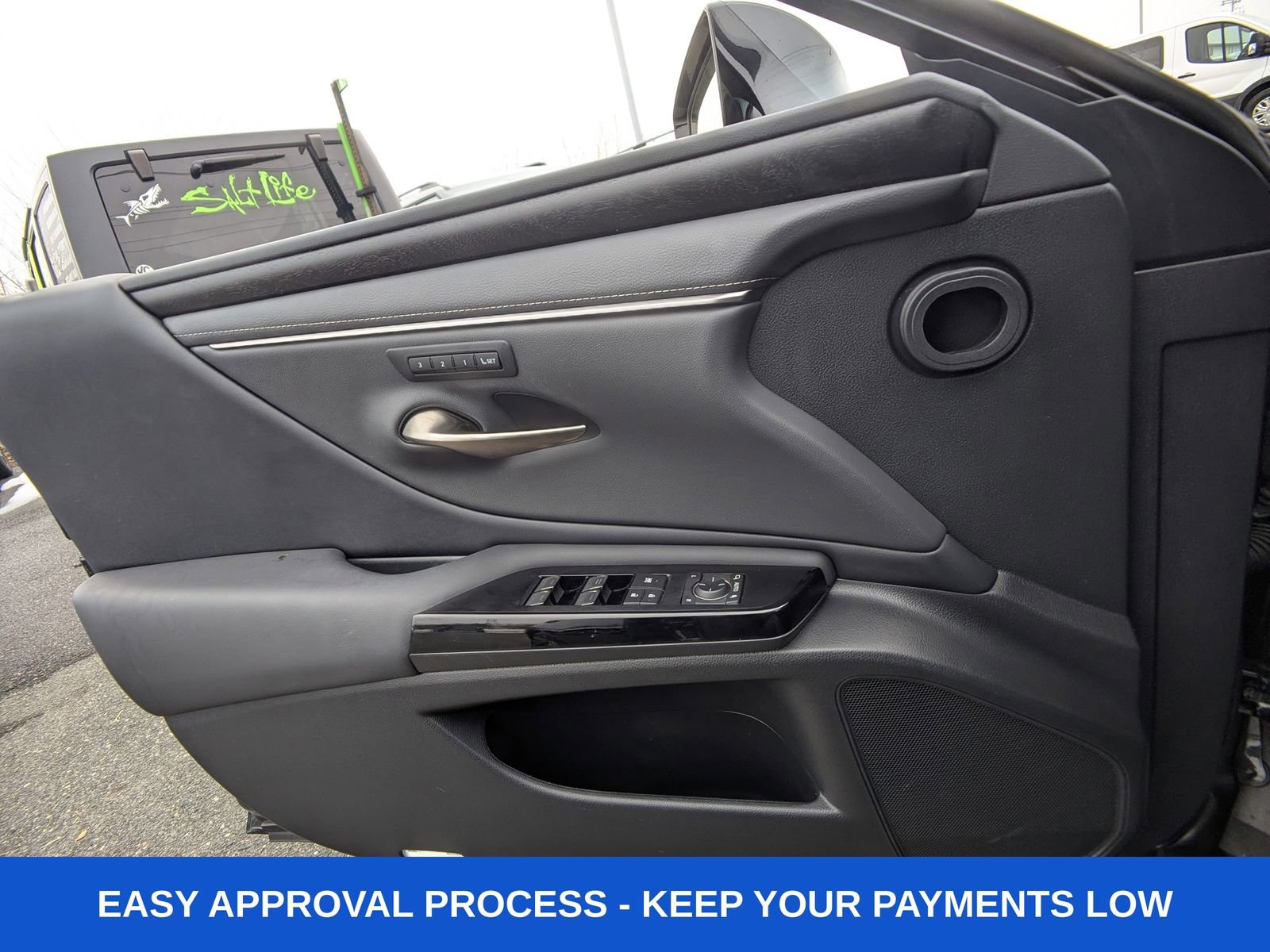 Used 2023 Lexus ES 300h w/ Premium Package image 36