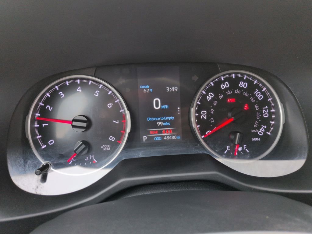 Used 2021 Toyota RAV4 LE image 15