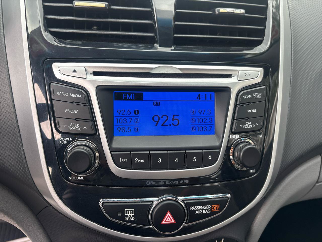 Used 2014 Hyundai Accent GLS w/ Option Group 2 FWD image 12