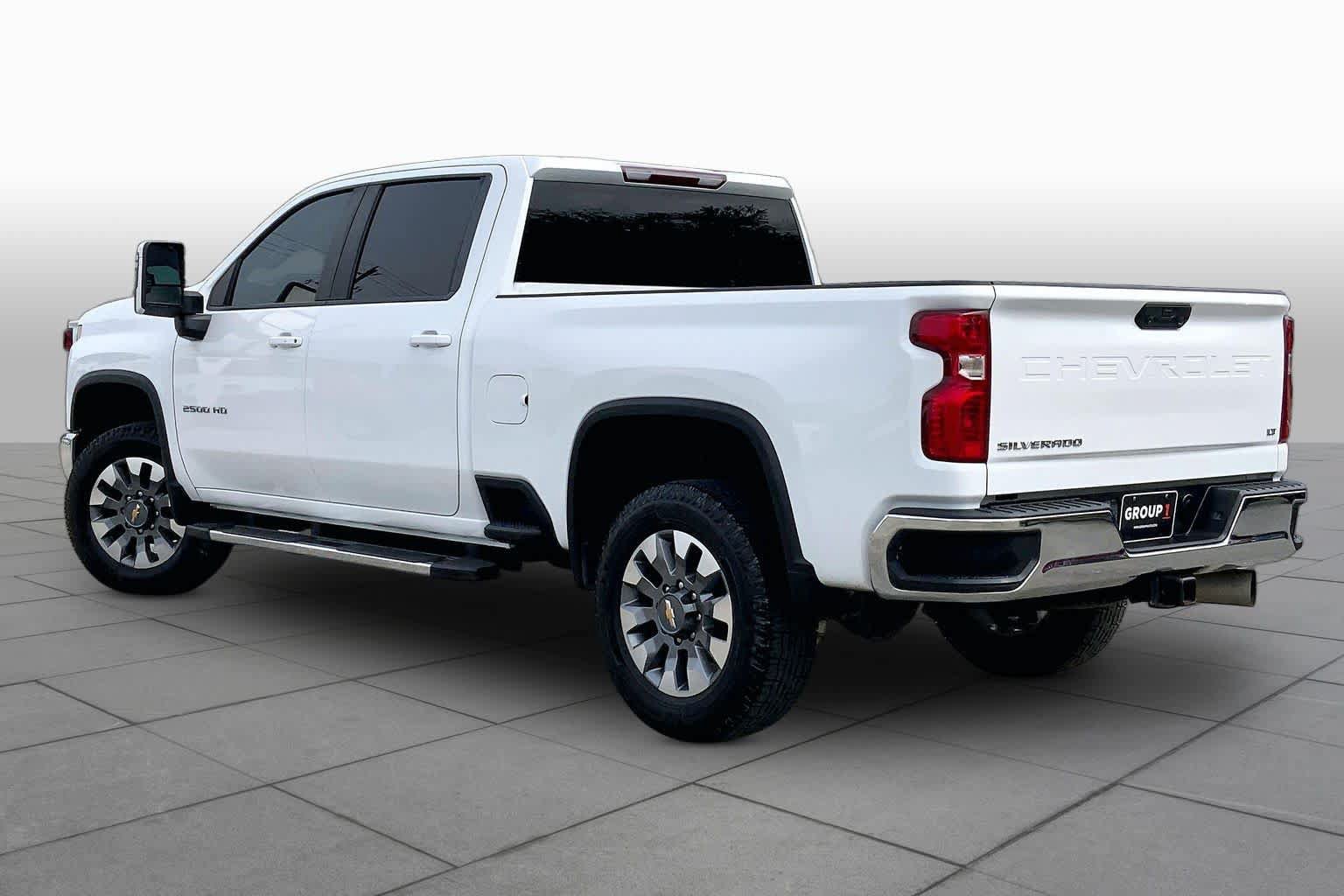 Used 2024 Chevrolet Silverado 2500 LT AWD/4WD image 12