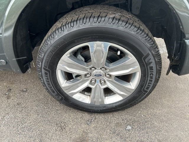 Used 2015 Ford F150 Platinum w/ Equipment Group 701A Luxury image 44