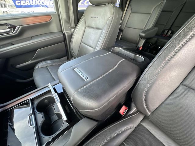 Used 2025 GMC Yukon Denali image 51