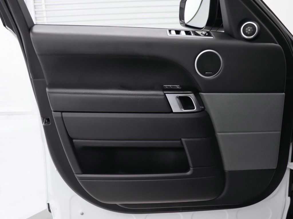 Used 2018 Land Rover Range Rover Sport HSE Dynamic image 35