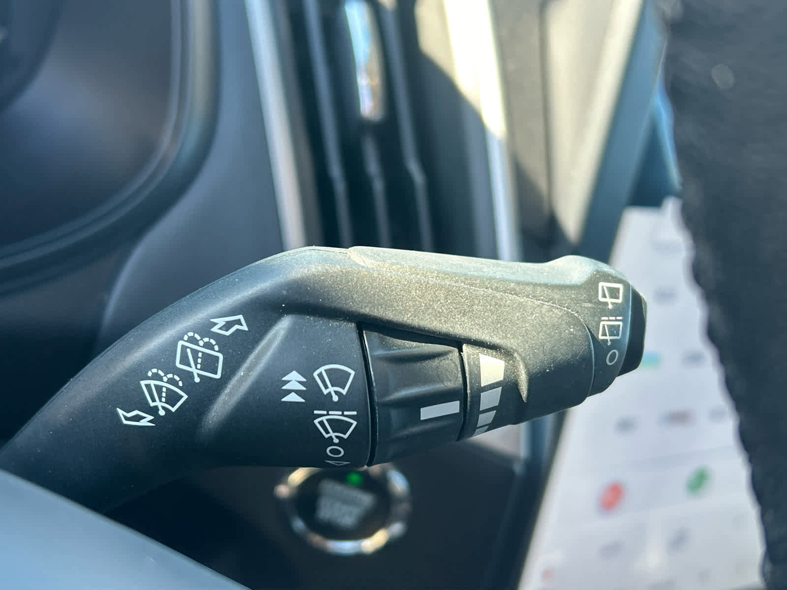 Used 2023 Ford Edge SEL image 20