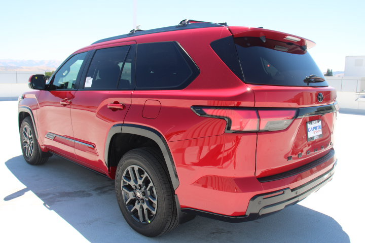 New 2026 Toyota Sequoia Platinum AWD/4WD image 5