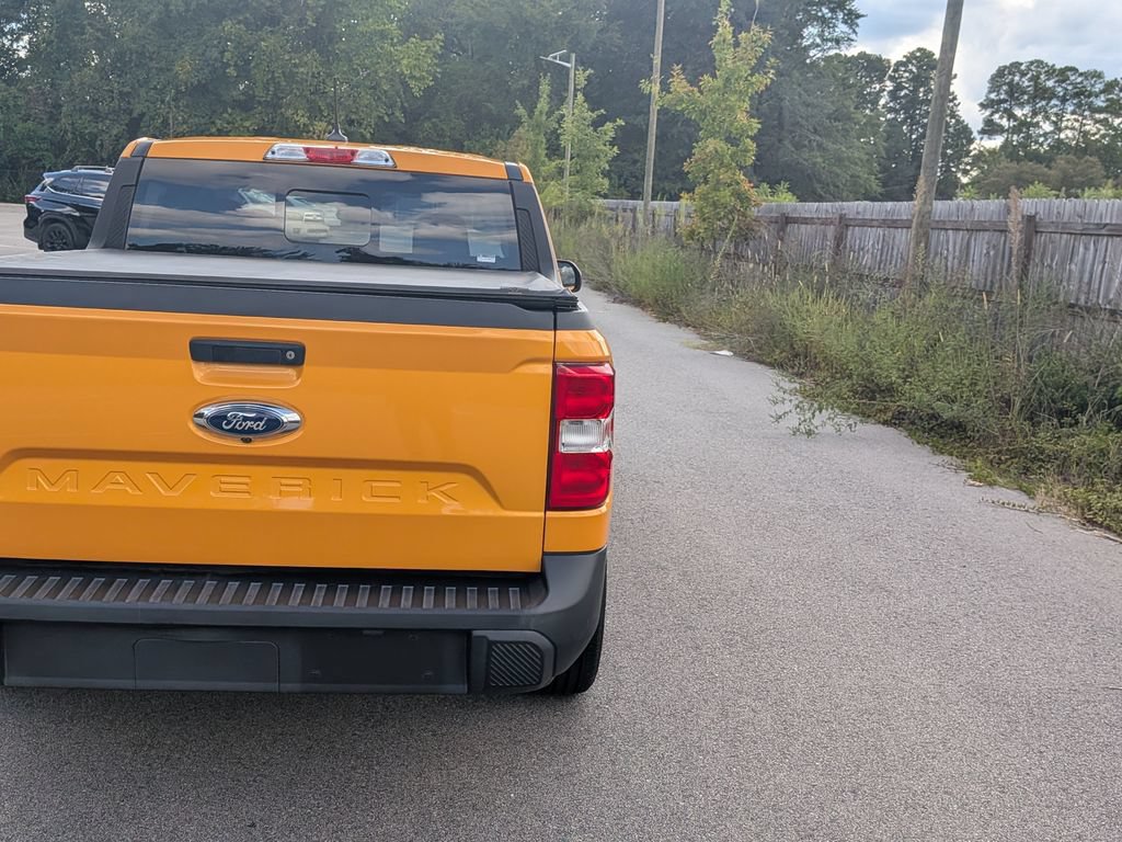 Used 2022 Ford Maverick Lariat FWD image 8