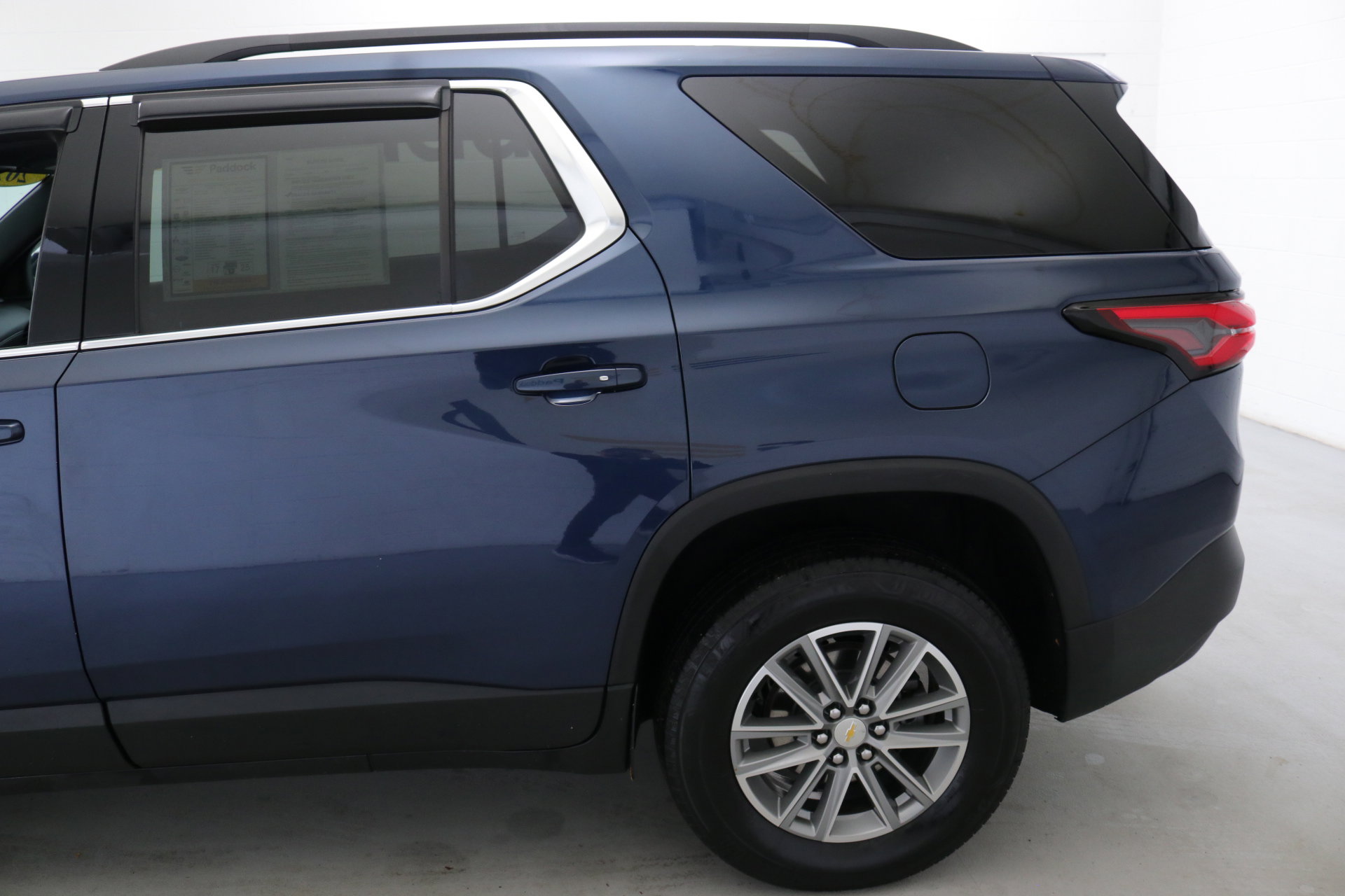 Used 2023 Chevrolet Traverse LT w/ LPO, Floor Liner Package image 5