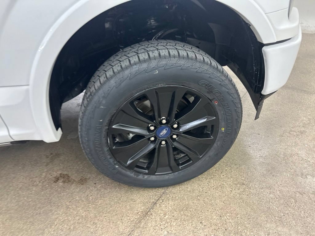 Used 2019 Ford F150 Lariat w/ Equipment Group 502A Luxury AWD/4WD image 16