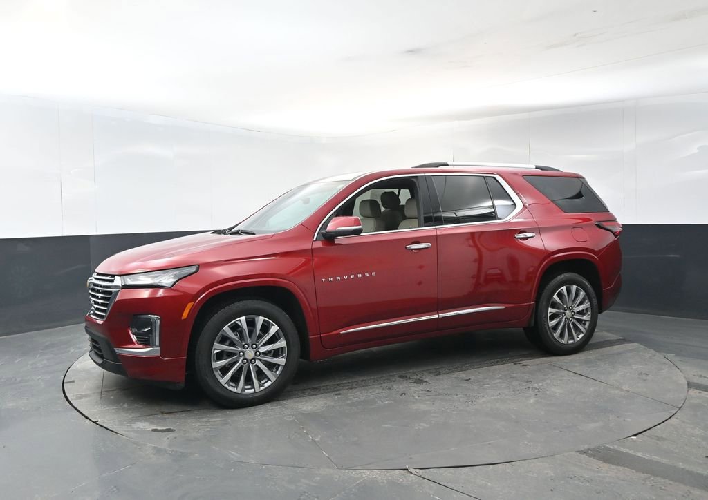 Used 2023 Chevrolet Traverse Premier image 2