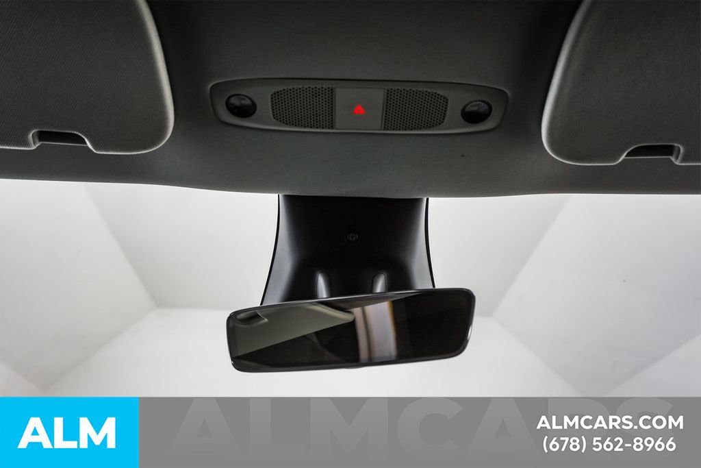 Used 2025 Tesla Model Y Long Range AWD/4WD image 59