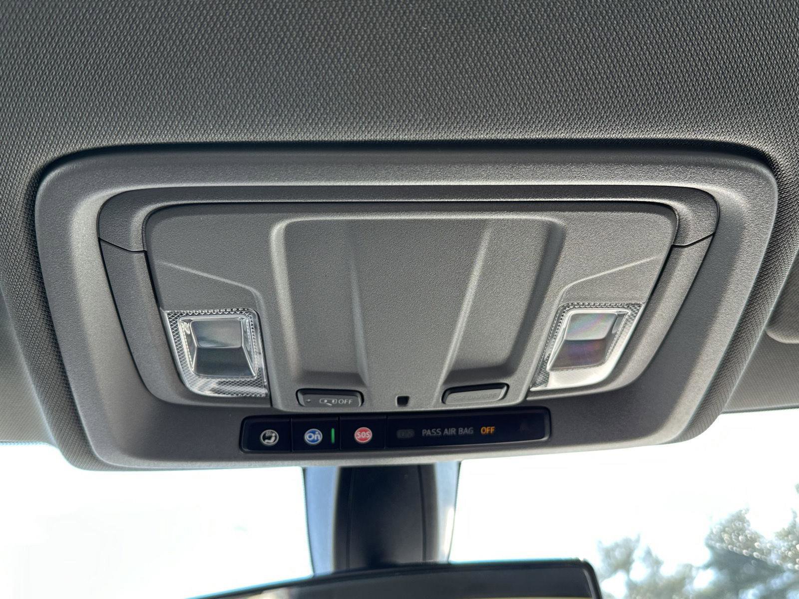 Used 2021 Chevrolet Silverado 1500 Custom image 28