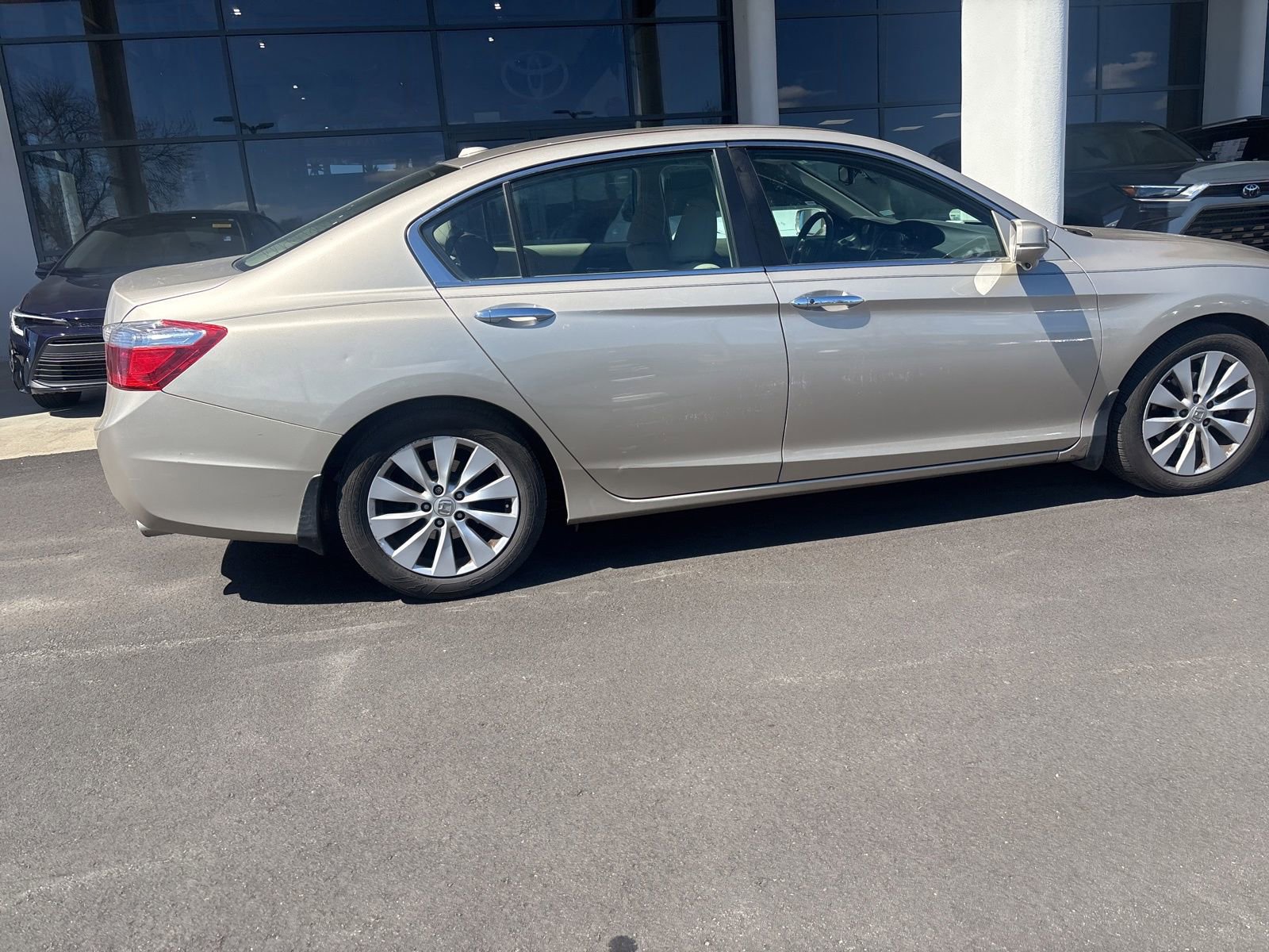 Used 2015 Honda Accord EX-L image 15