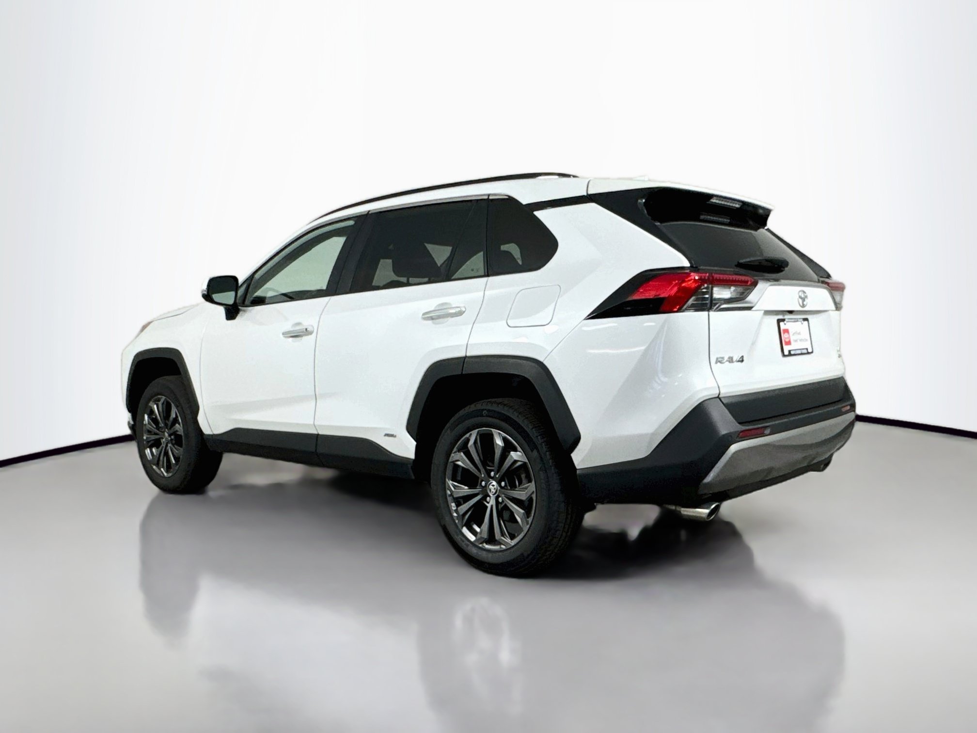 Certified 2025 Toyota RAV4 Limited AWD/4WD image 5