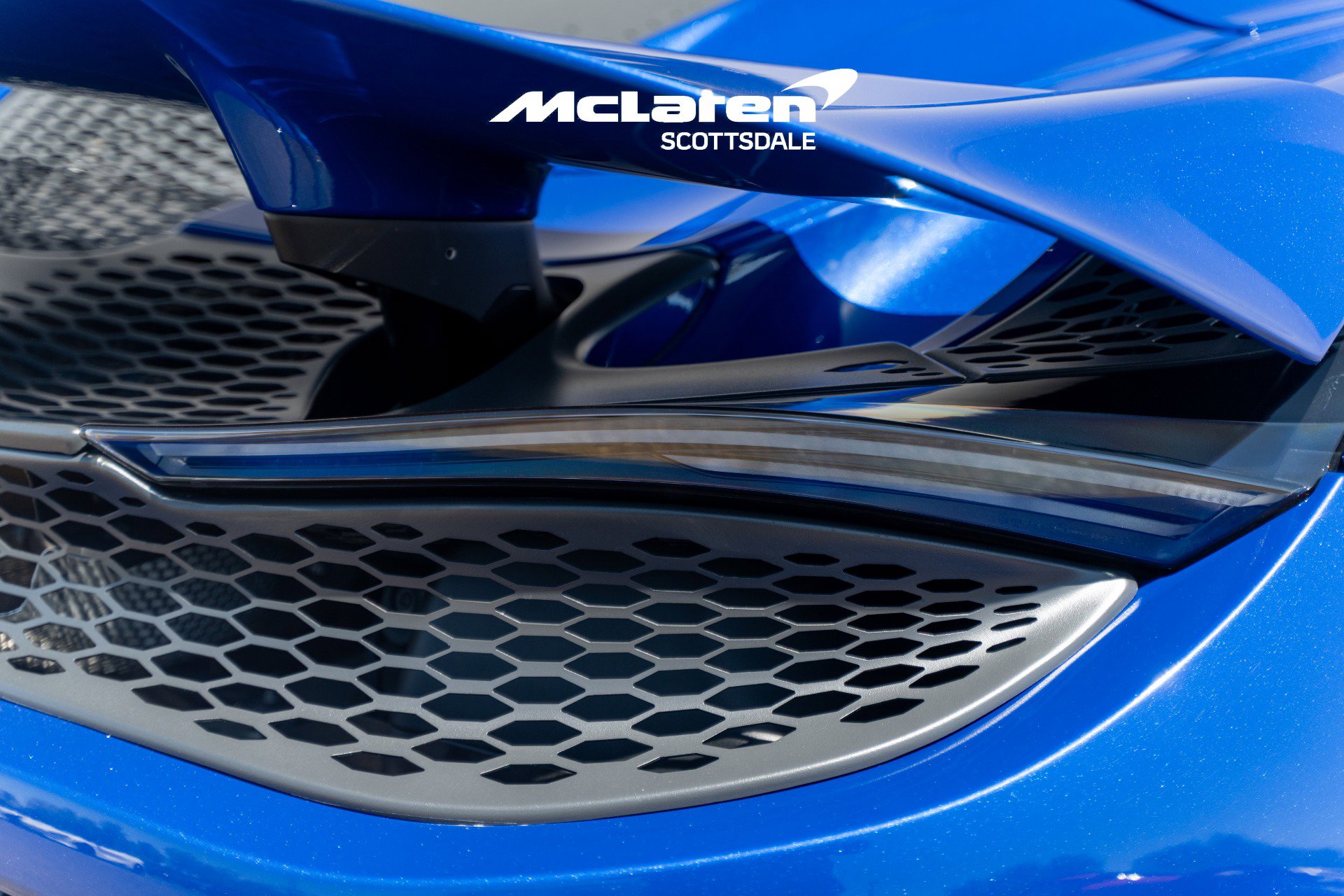 Used 2024 McLaren 750S Spider RWD image 25