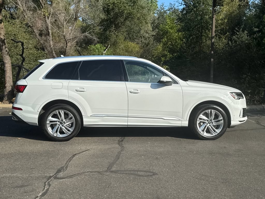 Used 2023 Audi Q7 3.0T Premium AWD/4WD image 4