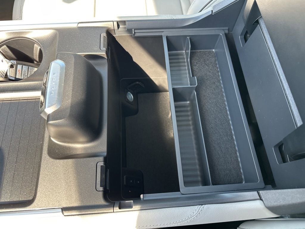 New 2025 Ford Expedition Platinum w/ Platinum Ultimate Package image 37