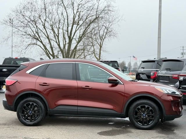 Used 2021 Ford Escape SE image 33